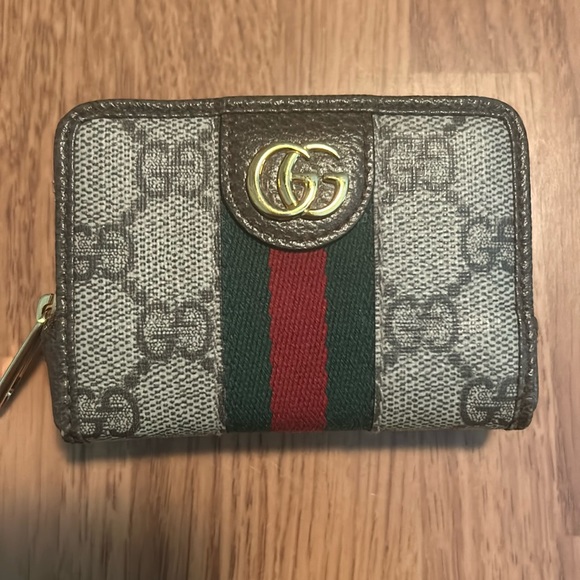 Gucci Handbags - GUCCI cardholder